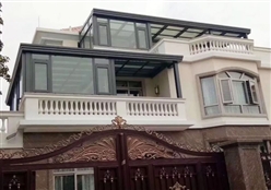 鋁合金門窗封陽臺，好處不止一兩個